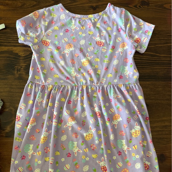 Adorable Easter Bunny Outfits for Sisters - Picture 5 of 6